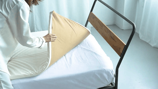 科学する寝具 スリープエンリッチ蒸れないもっちりマットレスは今お使いのマットレスや布団の上に敷くだけで、快適な睡眠へ